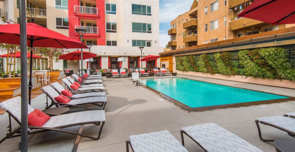 The Huxley_Pool & Deck